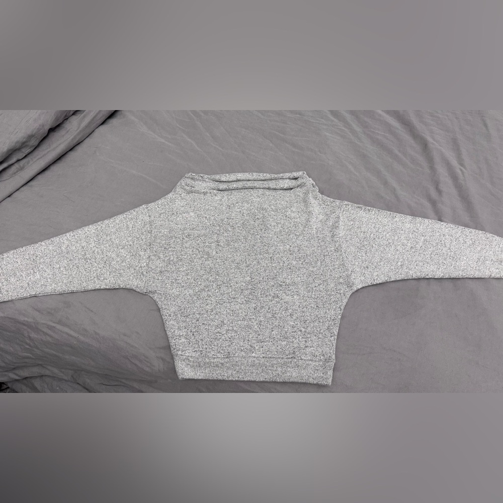 Free People, Cozy, Drape, Gray Knit shirt// NWOT